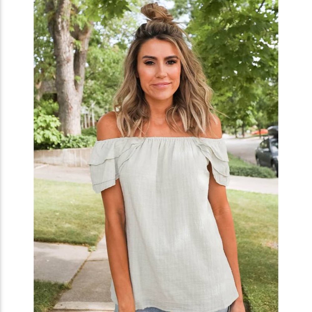 Kelly Off The Shoulder Flutter Top